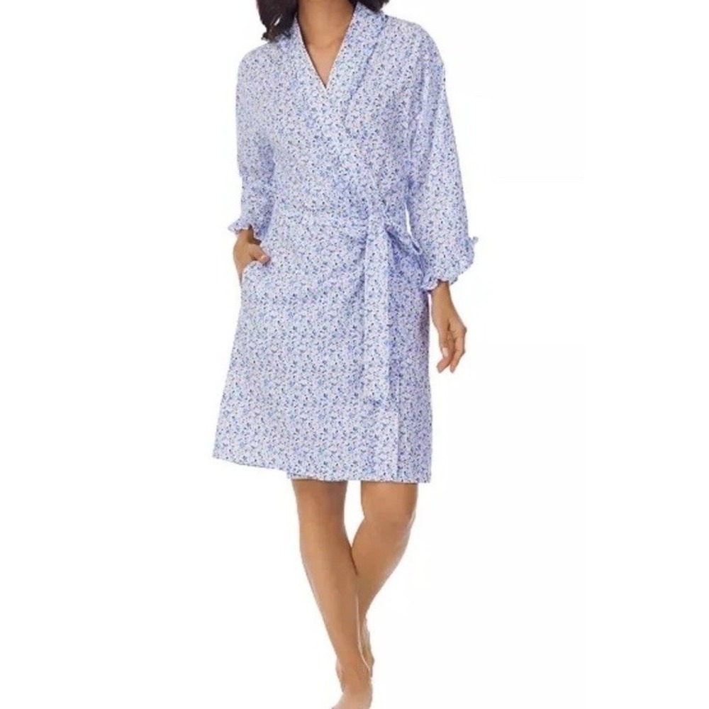 Eileen West Robe L/XL Periwinkle Ruffle Trim Floral Pockets Belted Cottagecore